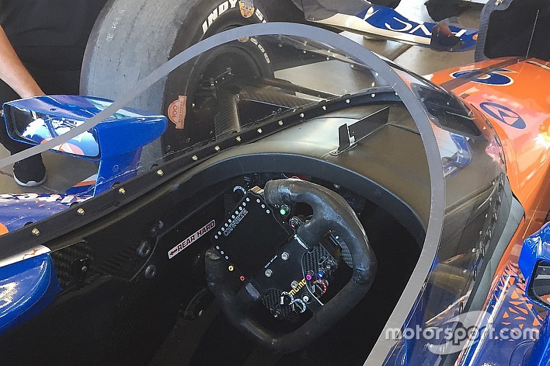 В IndyCar протестируют «аэроскрин» на уличной трассе