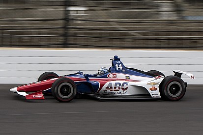 Indy 500: Kanaan al top nel Carb Day, problemi per la Patrick