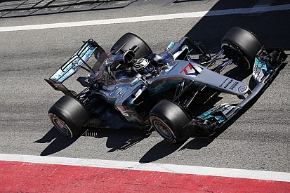 Mercedes supera a Ferrari en Barcelona