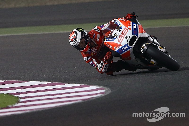 Lorenzo: “Tanta diferencia entre Viñales y Rossi es sorprendente”