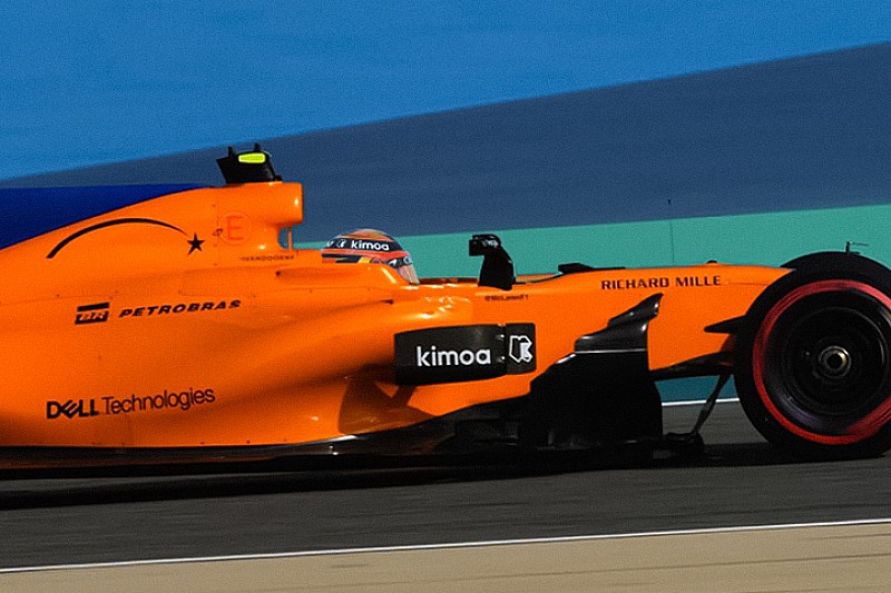 Galeri: 2018 F1 araçları halosuz nasıl görünürdü?