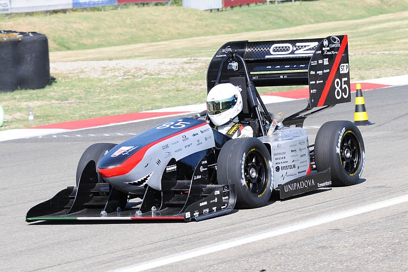 Formula SAE: a Varano ci sono 2.600 universitari in rappresentanza di 26 Paesi