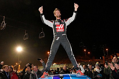 Grosjean gana sobre hielo; Panis y Tambay, a garrotazos