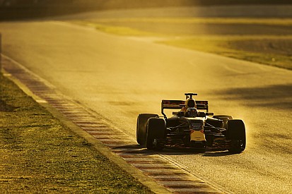 Ріккардо: Red Bull програє Mercedes півсекунди