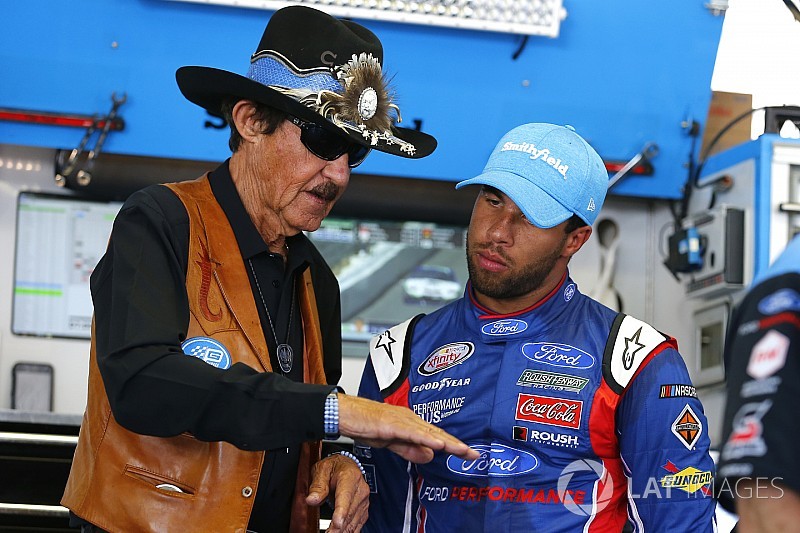Darrell Wallace Jr. expected to replace Almirola at RPM in 2018