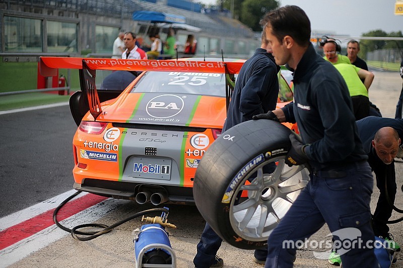 Cambiano le classifiche dei due turni ufficiali della Carrera Cup Italia