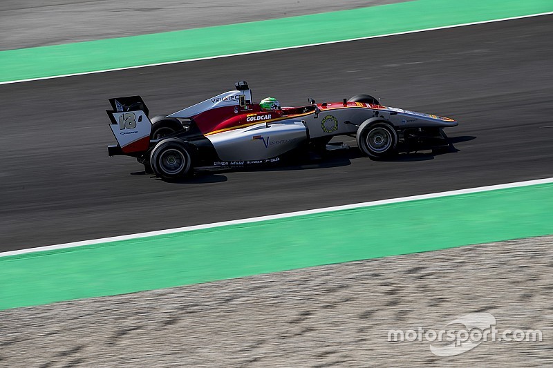 Barcelona GP3: Pulcini beats Mazepin to first pole of 2018