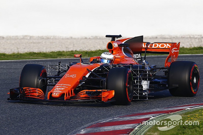 F1-Test Barcelona: McLaren mit technischen Problemen