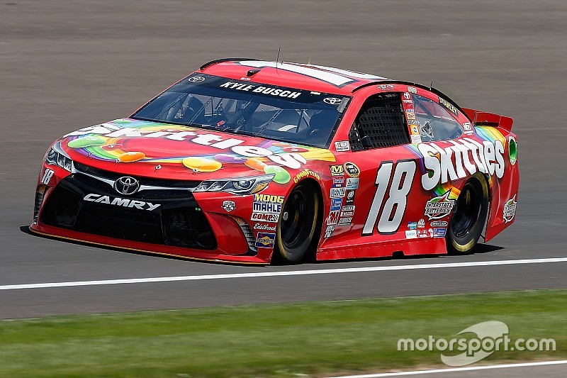 NASCAR Indianapolis: Kyle Busch holt Pole-Position zum Brickyard 400