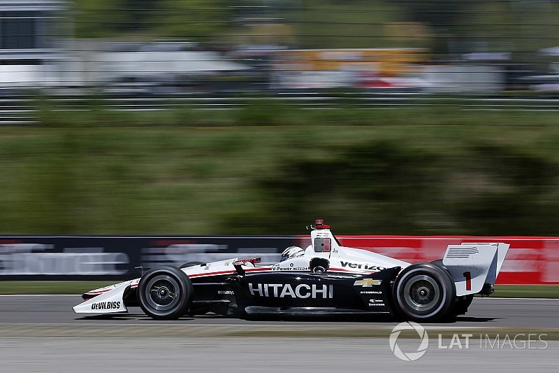Barber IndyCar: Newgarden heads chaotic second practice