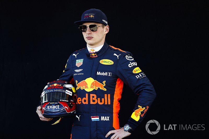 Verstappen: Melbourne'deki düzlükler Red Bull için