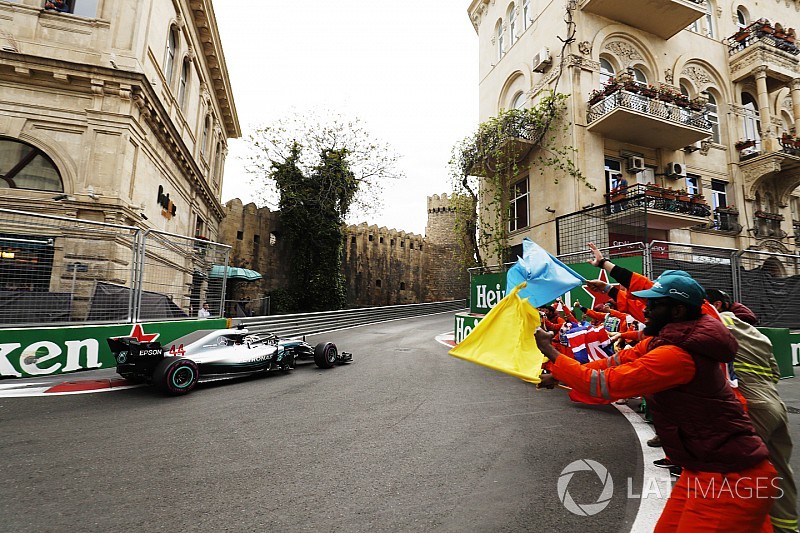 Menang di Baku, Hamilton: Balapan yang