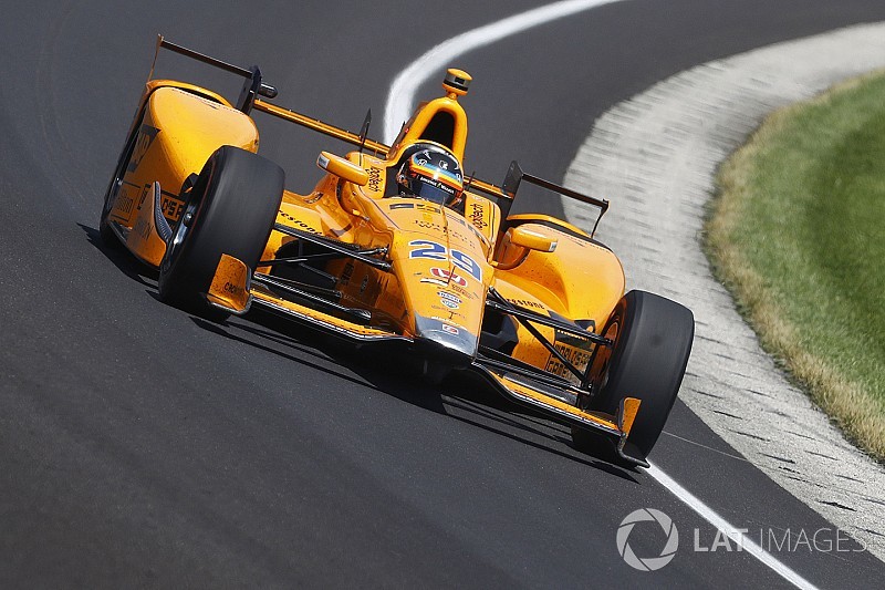 Alonso, 2018 McLaren aracının turuncu renkte olmasını istiyor