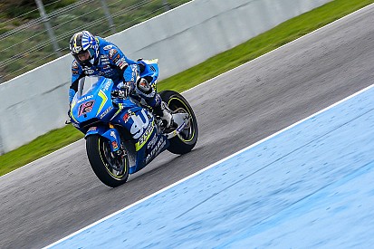Solo los probadores de MotoGP ruedan el último día de test en Jerez