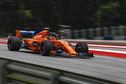McLaren, 2018 aracının 2017 aracından daha az downforce ürettiğini kabul etti!
