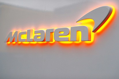 Ківі чи вихор: що значить логотип McLaren?