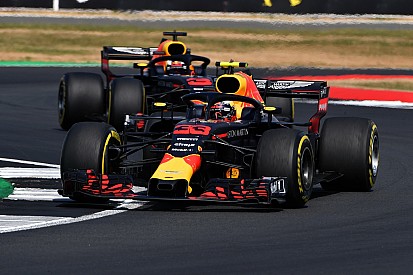 Red Bull está "dos carreras atrás" con las mejoras del motor
