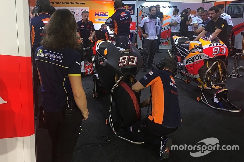 La Honda de Márquez estrena un nuevo carenado en Qatar