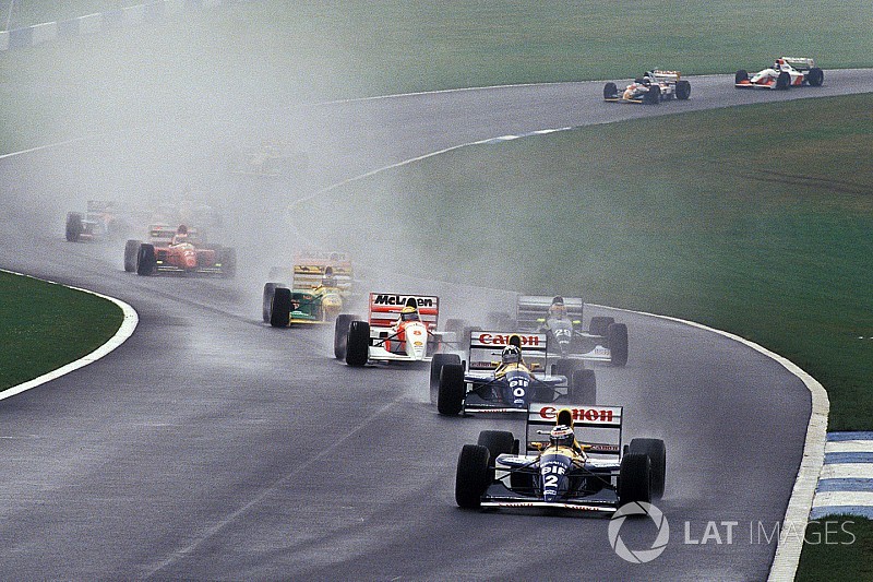 Hamilton: F1 needs more Donington-style corners