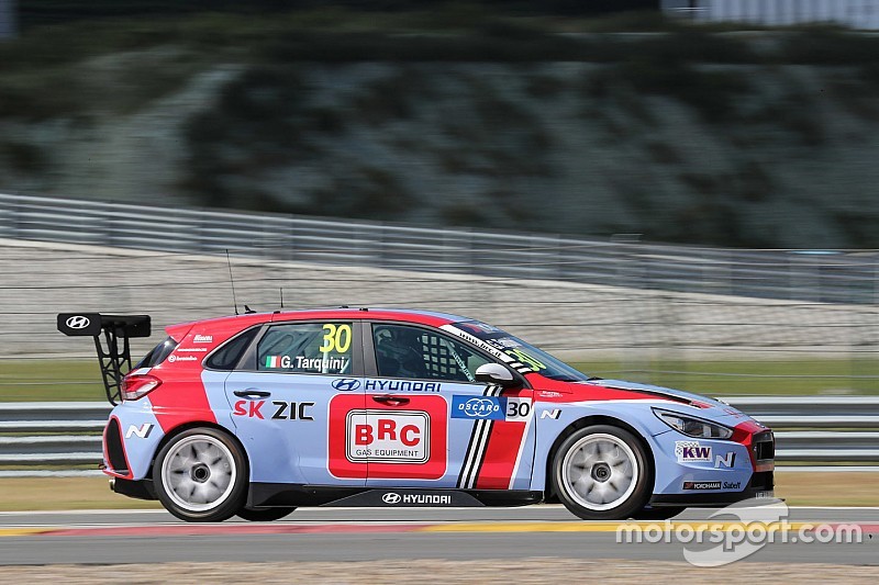Tarquini allunga in classifica andando a podio a Ningbo: