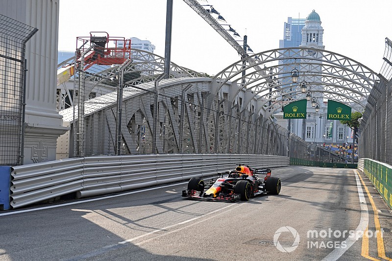Гран Прі Сінгапуру: Red Bull стала найкращою у першій практиці