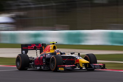 GP2 у Сепанзі: Гаслі домінує у кваліфікації