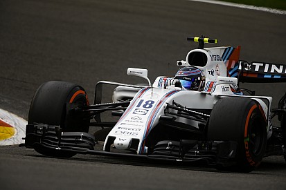 Williams é multada após atraso de procedimento com pneus
