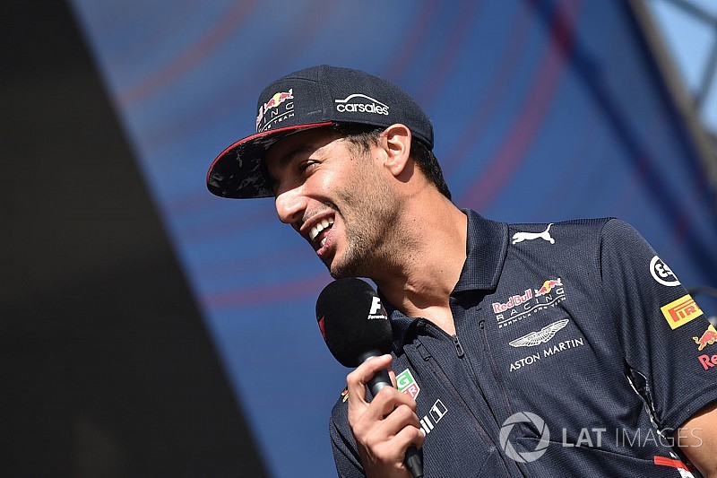 Red Bull está listo para ofender, dice Ricciardo