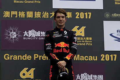 Юніор Red Bull Ден Тіктем перейде до Євро Ф3 у 2018 році