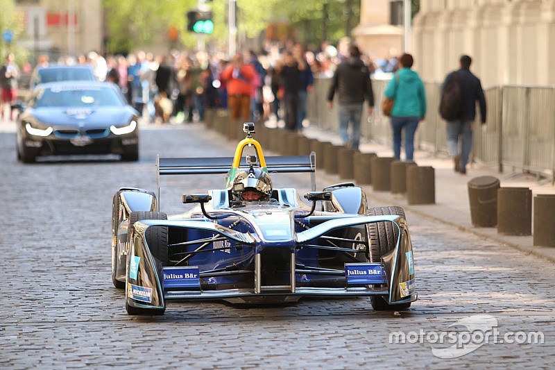Santiago Formula E track revealed, Salazar gets demo run