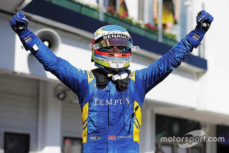 Rowland vence em dia de grande atuação de Leclerc