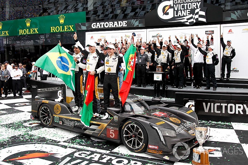 Albuquerque, Fittipaldi y Barbosa ganan las 24 Horas de Daytona