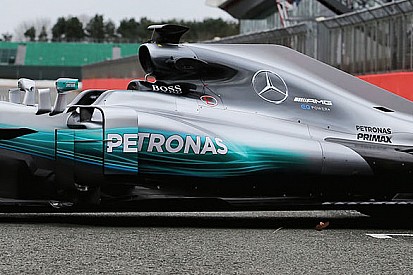 Du bleu sur la livrée Mercedes pour valoriser l'hybride