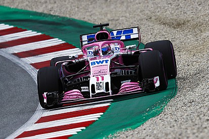 Force India ikilisi dengeden memnun değil