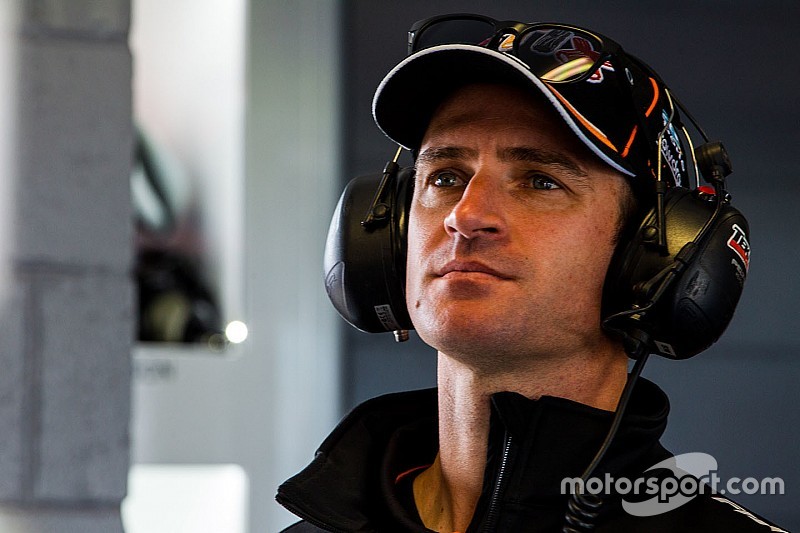 Davison confirmed at new Supercars squad