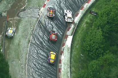 Detienen las 24 Horas de Nurburgring por una gran tormenta