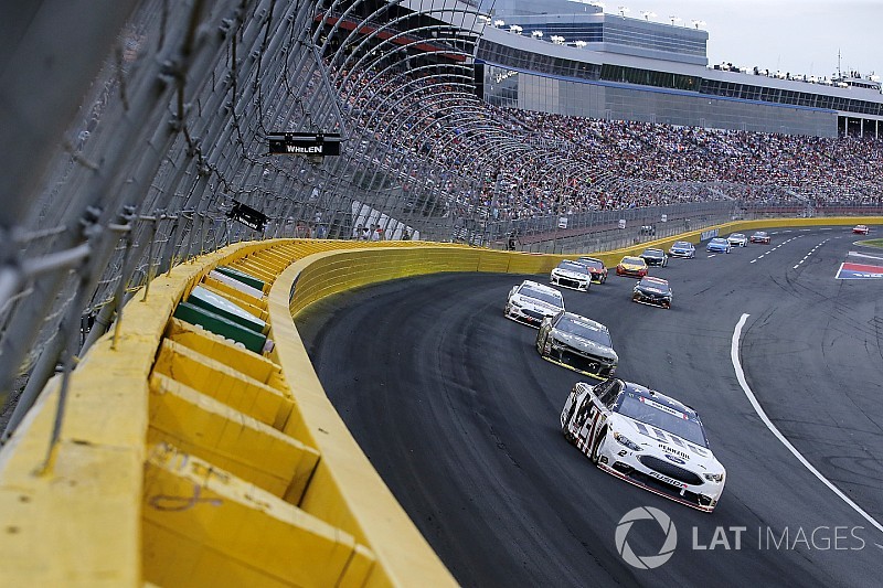 Keselowski opina que NASCAR debería adoptar vehículos híbridos