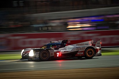 Le Mans 24h: Toyota still in charge as night falls