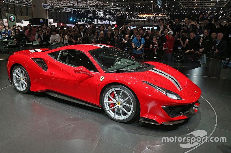 Відео: приголомшлива колекція рідкісних Ferrari в Японії