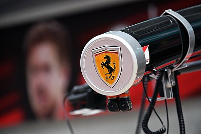 Eljött a nagy nap: lehull a lepel Vettel és Räikkönen új Ferrarijáról