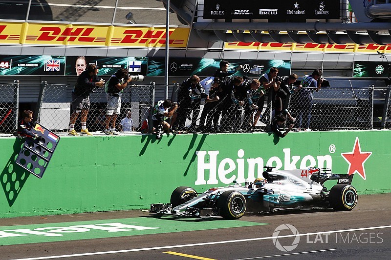 イタリア決勝:メルセデス完勝1-2。ハミルトン連勝でランク首位浮上