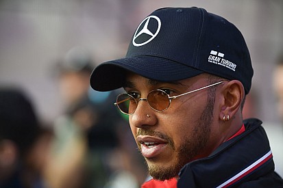 Hamilton offers to help redesign Miami GP track