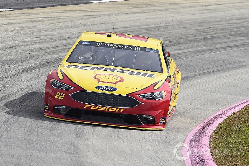NASCAR in Martinsville: Joey Logano mit Last-Minute-Pole