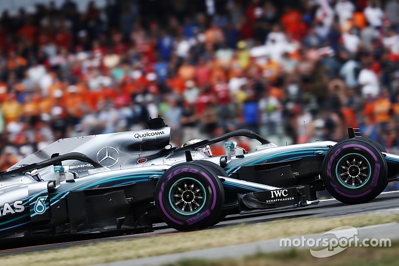 Hamilton mantém vitória após polêmica na entrada do box