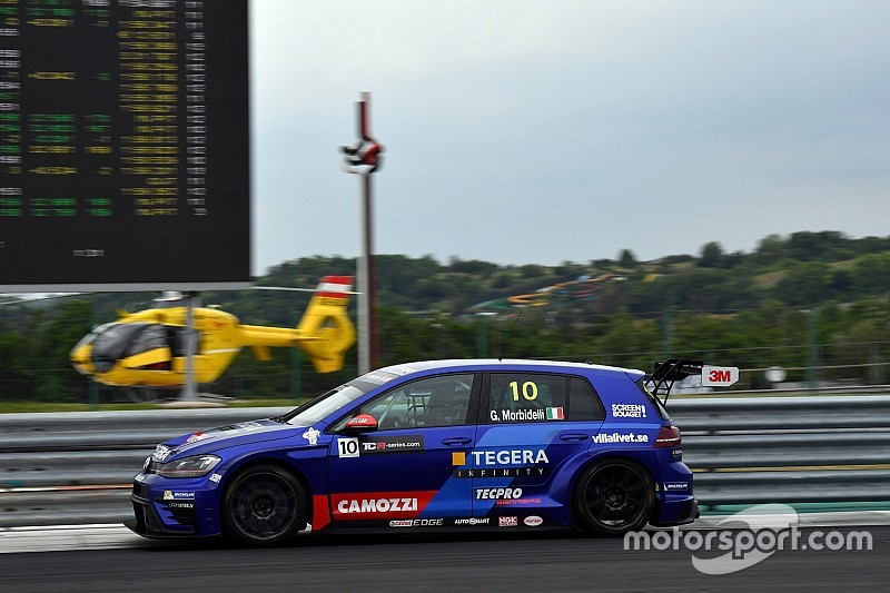 TCR у Німеччині: Морбіделлі виграв першу гонку