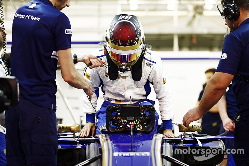 Bos Mercedes: Wehrlein telah bungkam kritik