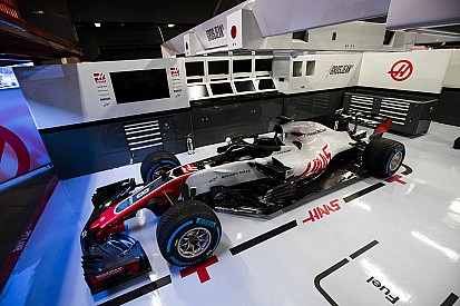 Haas провела формальную презентацию новой машины