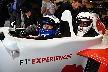 Eine Mitfahrt beim 11. Team der Formel 1 2017 in Silverstone