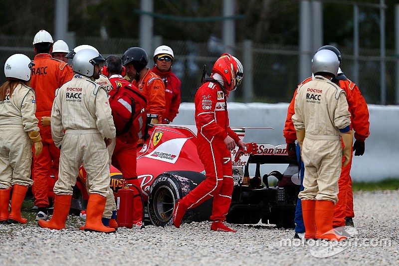 Al sexto día, el rojo Ferrari fue gris