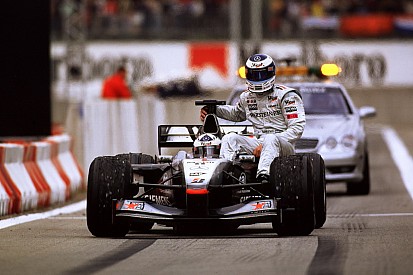 Hakkinen: Hamilton motivasyonunu kaybetmezse "yenilmez" olabilir